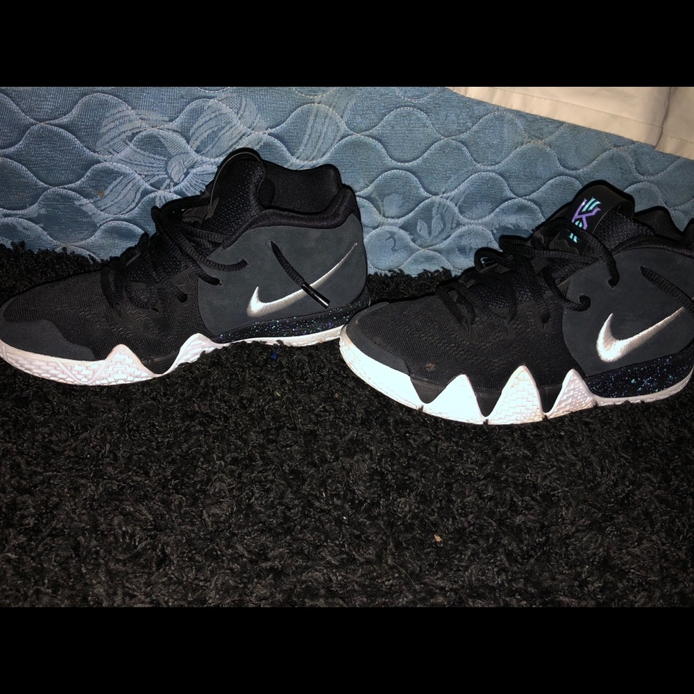 kyrie 5’s